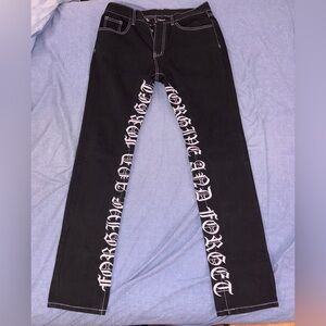 MNML Men’s Straight fitted jeans